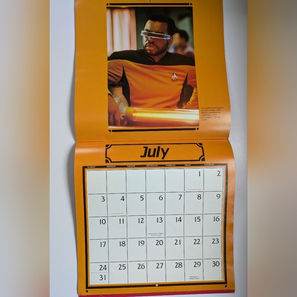 Vintage Star Trek The Next Generation 1994 Calendar Used - Picture 7 of 10